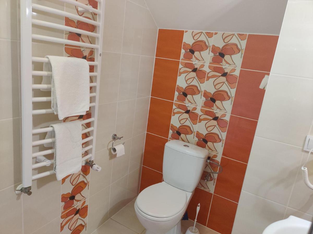 Cztery Pory Roku Guest House Bialowieza Luaran gambar