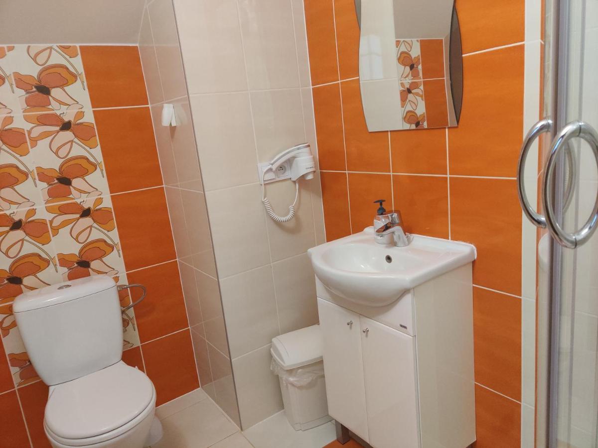 Cztery Pory Roku Guest House Bialowieza Luaran gambar