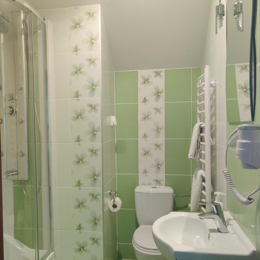 Cztery Pory Roku Guest House Bialowieza Luaran gambar