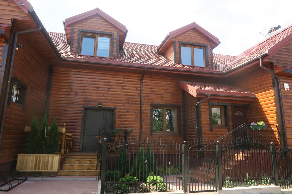Cztery Pory Roku Guest House Bialowieza Luaran gambar
